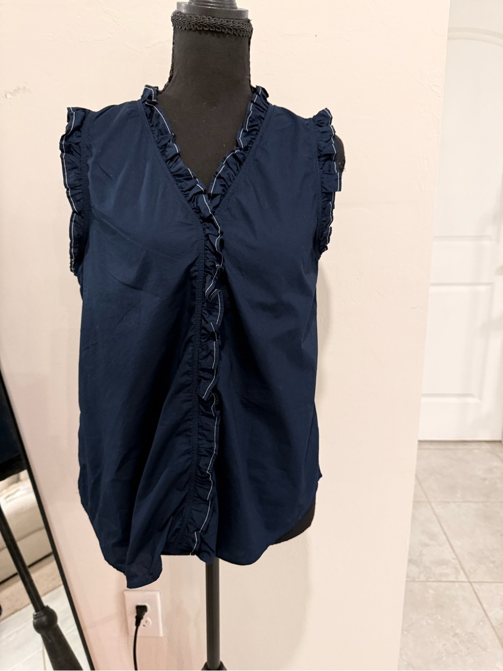 Ann Taylor Navy Sleeveless Ruffle-Trim V-Neck Blouse